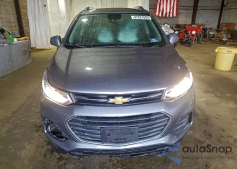 2019 Chevrolet Trax 1Lt из США, поврежденный, VIN KL7CJLSBXKB943298